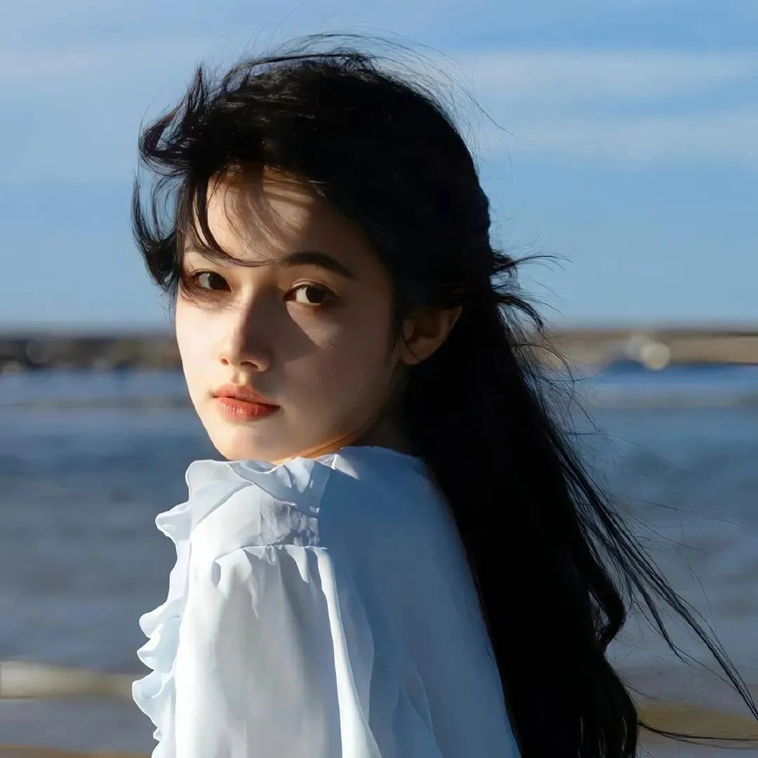 美女荒野逃亡